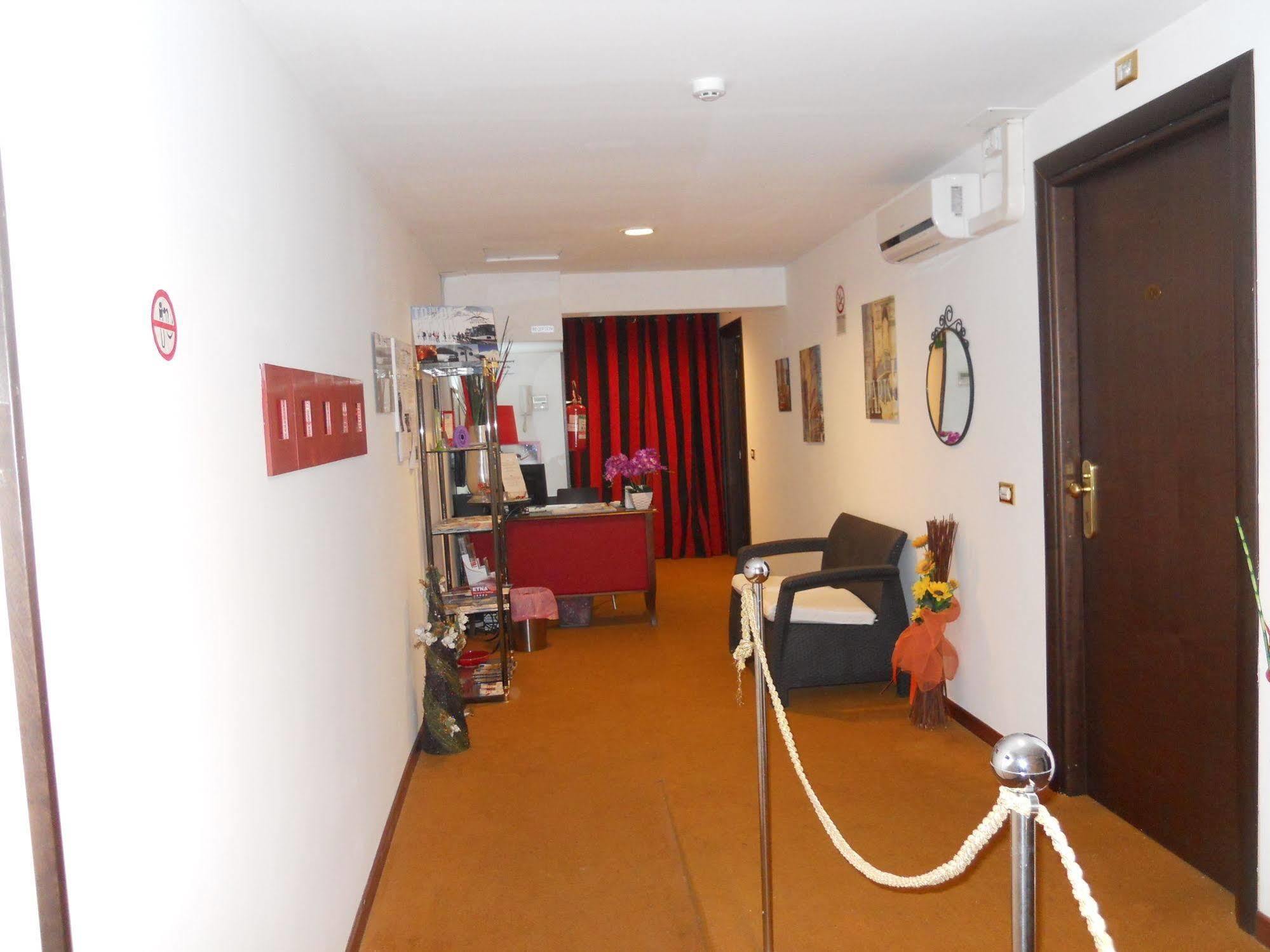 Catania Crossing B&B - Rooms & Comforts Exterior photo